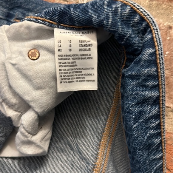 Brand new without tags. American Eagle highest waist baggy straight jeans - Picture 3 of 6